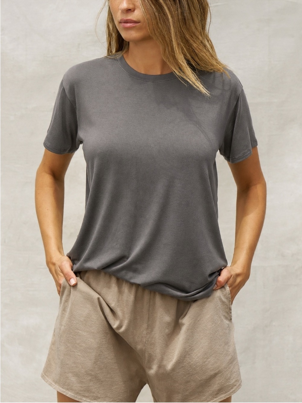 ♡ Joah Brown Boyfriend Tee Shadow Grey